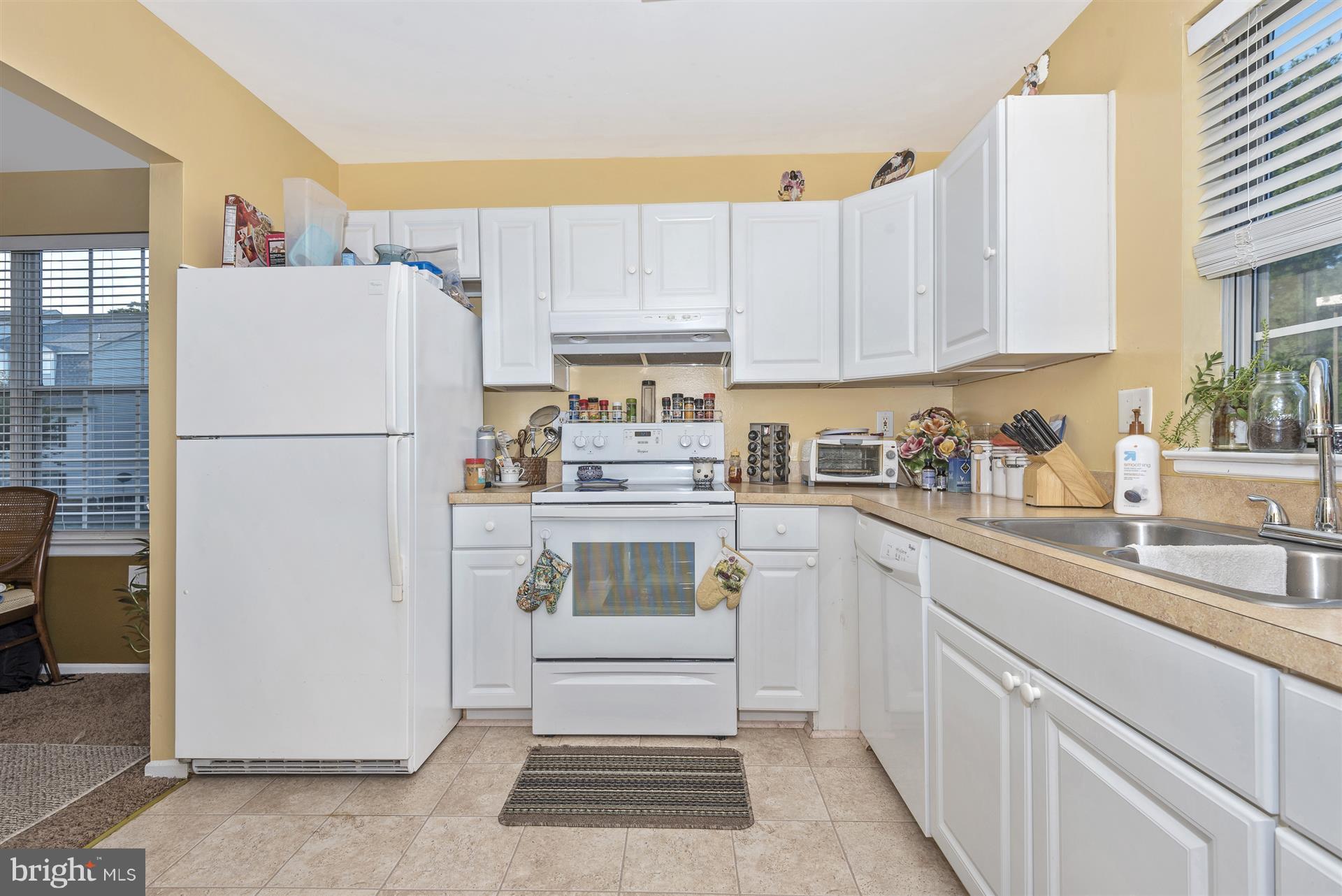 1401 Key Parkway, Unit 103 Frederick, MD 21702 - Photo 4 of 15 Kitchen