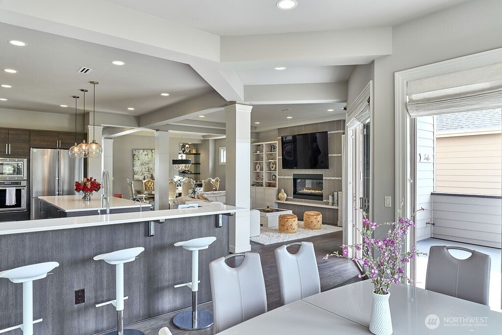 3319 Burnett Avenue North Renton, WA 98056 - Photo 25 of 40 a living room with furniture and a potted plant