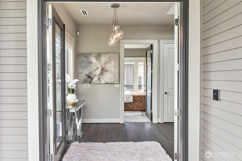 3319 Burnett Avenue North Renton, WA 98056 - Photo 6 of 40