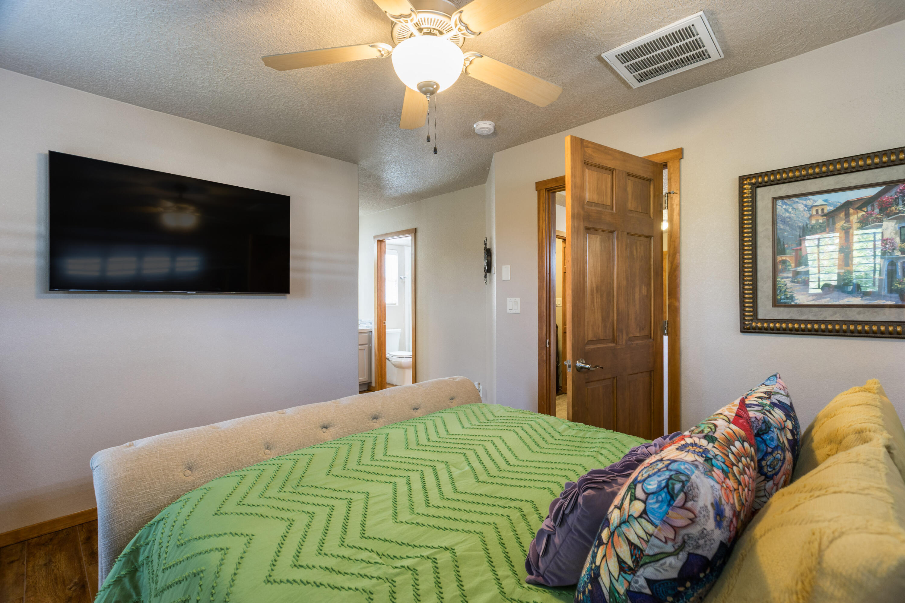 5735 Strand Loop Southeast Albuquerque, NM 87106 - Photo 19 of 34 Gallery Image 19
