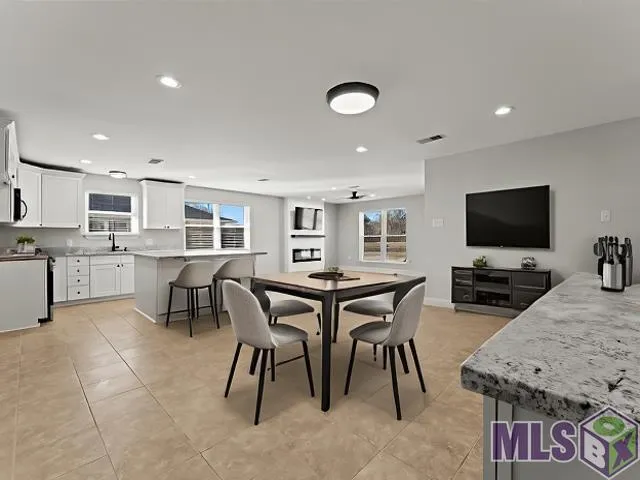 $242,000 | 11332 Peggy Street, St. Amant, LA 70774