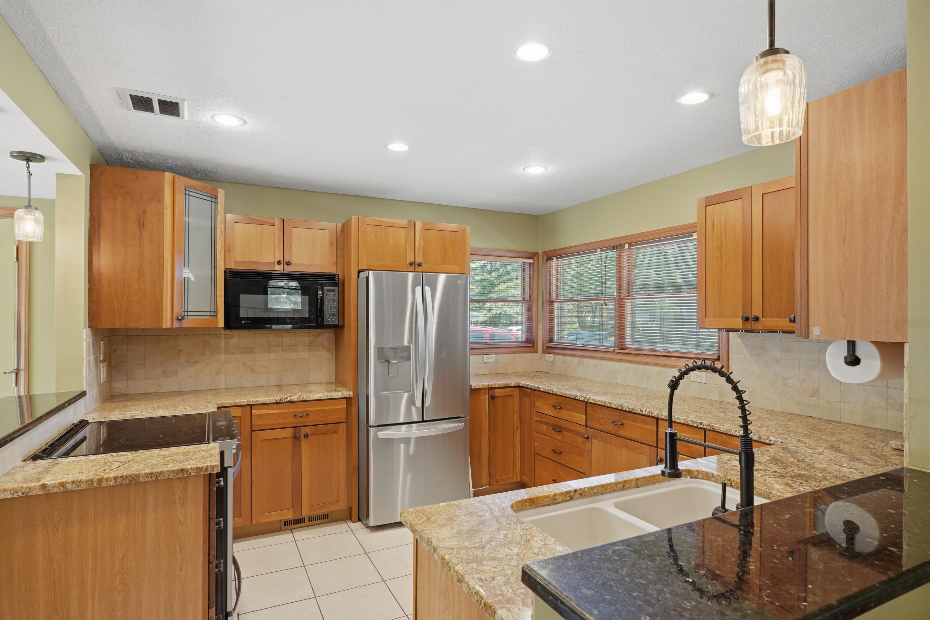 998 Afton Road Columbus, OH 43221 - Photo 18 of 49 16-print-998-afton-rd