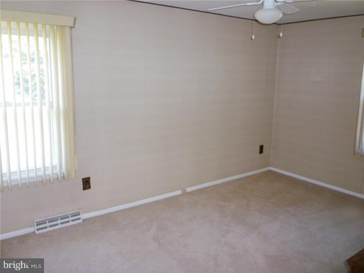 2609 Yellowstone Road Cinnaminson, NJ 08077 - Photo 13 of 17 Gallery Image 13
