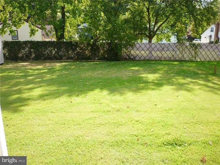 2609 Yellowstone Road Cinnaminson, NJ 08077 - Photo 16 of 17 Gallery Image 16