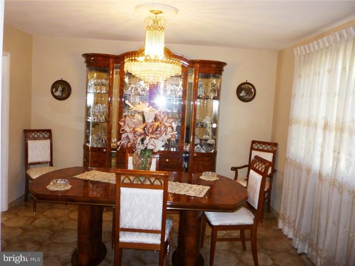 2609 Yellowstone Road Cinnaminson, NJ 08077 - Photo 6 of 17 Gallery Image 6