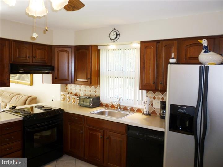2609 Yellowstone Road Cinnaminson, NJ 08077 - Photo 8 of 17 Gallery Image 8
