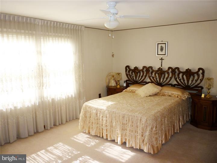 2609 Yellowstone Road Cinnaminson, NJ 08077 - Photo 10 of 17 Gallery Image 10