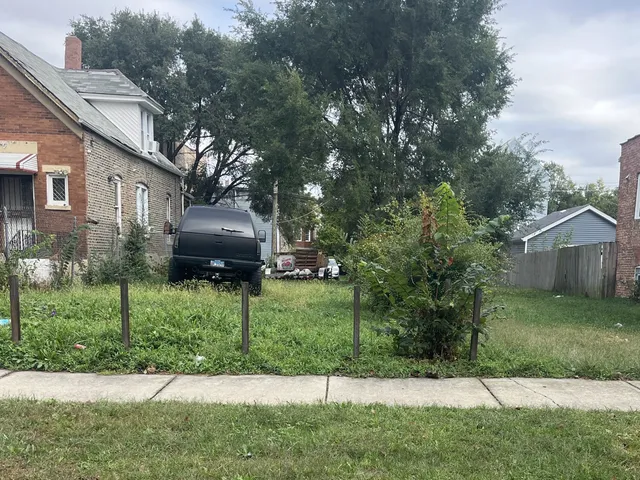 $23,500 | 1647 South Harding Avenue, Chicago, IL 60623