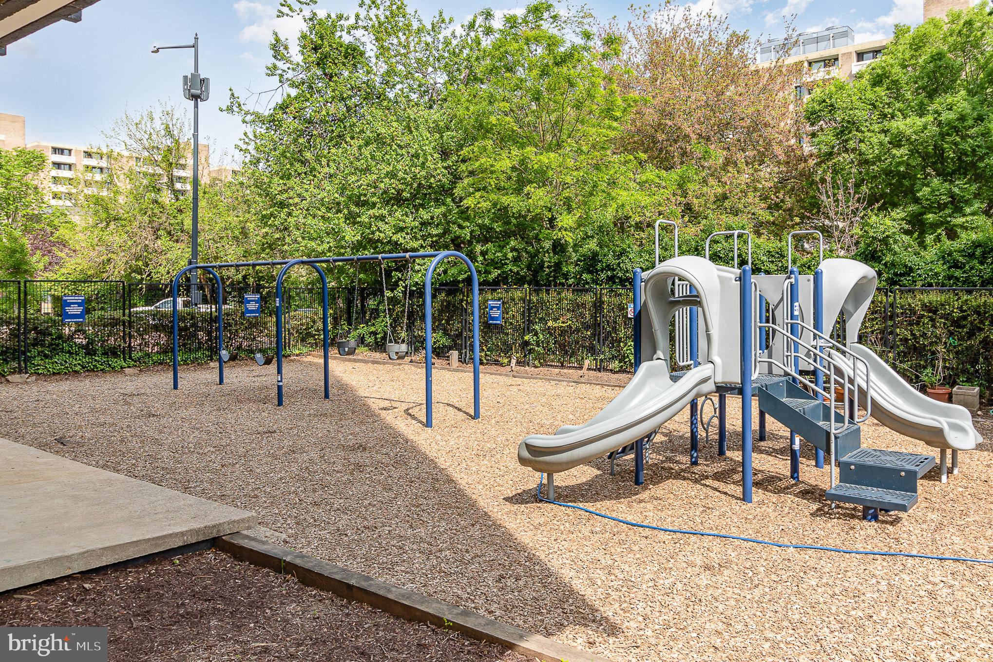 1338 4th Street Southwest, Unit T1338 Washington, DC 20024 - Photo 22 of 24