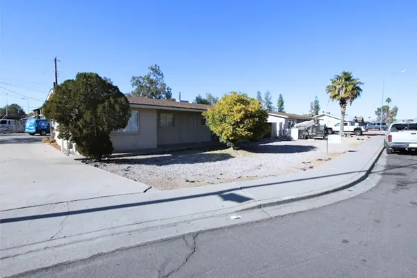 $995 | 320 South Allen, Mesa, AZ 85204