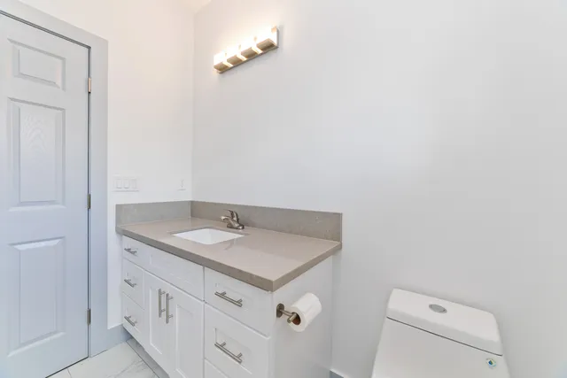 $1,300,000 | 698 Kukuau Street, Hilo, HI 96720