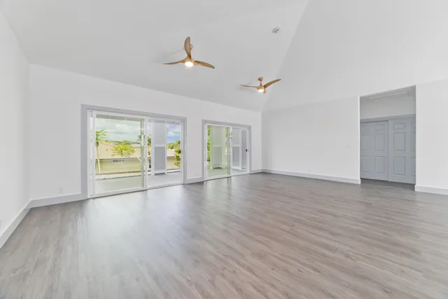 $1,300,000 | 698 Kukuau Street, Hilo, HI 96720