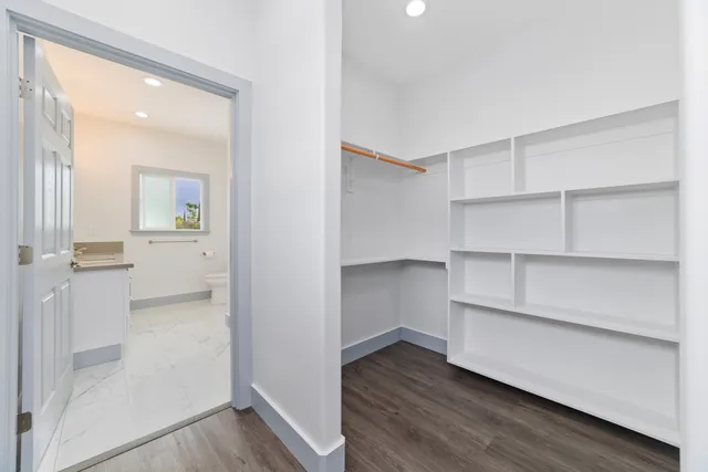 $1,300,000 | 698 Kukuau Street, Hilo, HI 96720