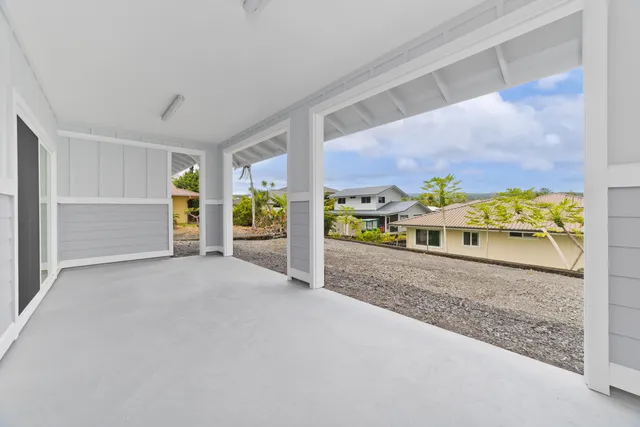 $1,300,000 | 698 Kukuau Street, Hilo, HI 96720