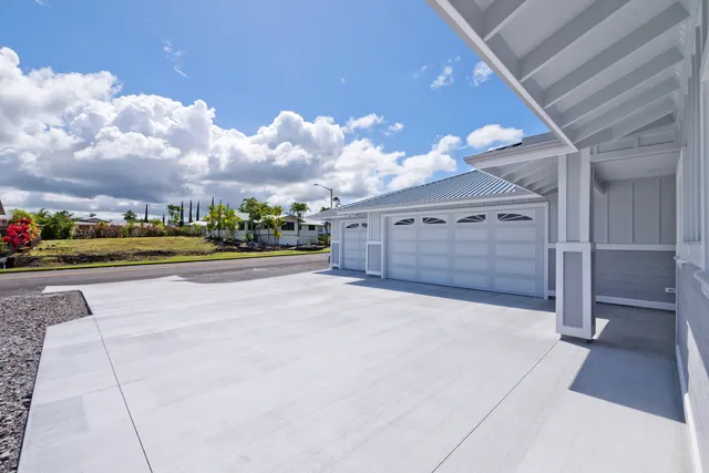 $1,300,000 | 698 Kukuau Street, Hilo, HI 96720