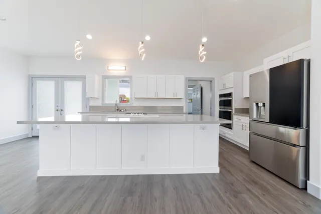 $1,300,000 | 698 Kukuau Street, Hilo, HI 96720