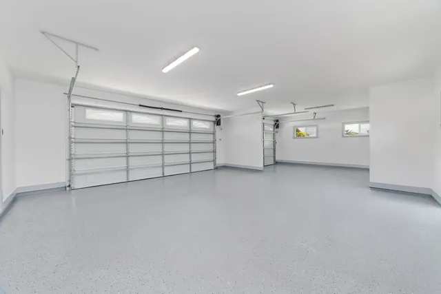 $1,300,000 | 698 Kukuau Street, Hilo, HI 96720