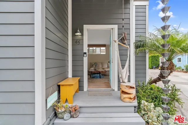 $1,450,000 | 45 Paradise Cove Road, Malibu, CA 90265