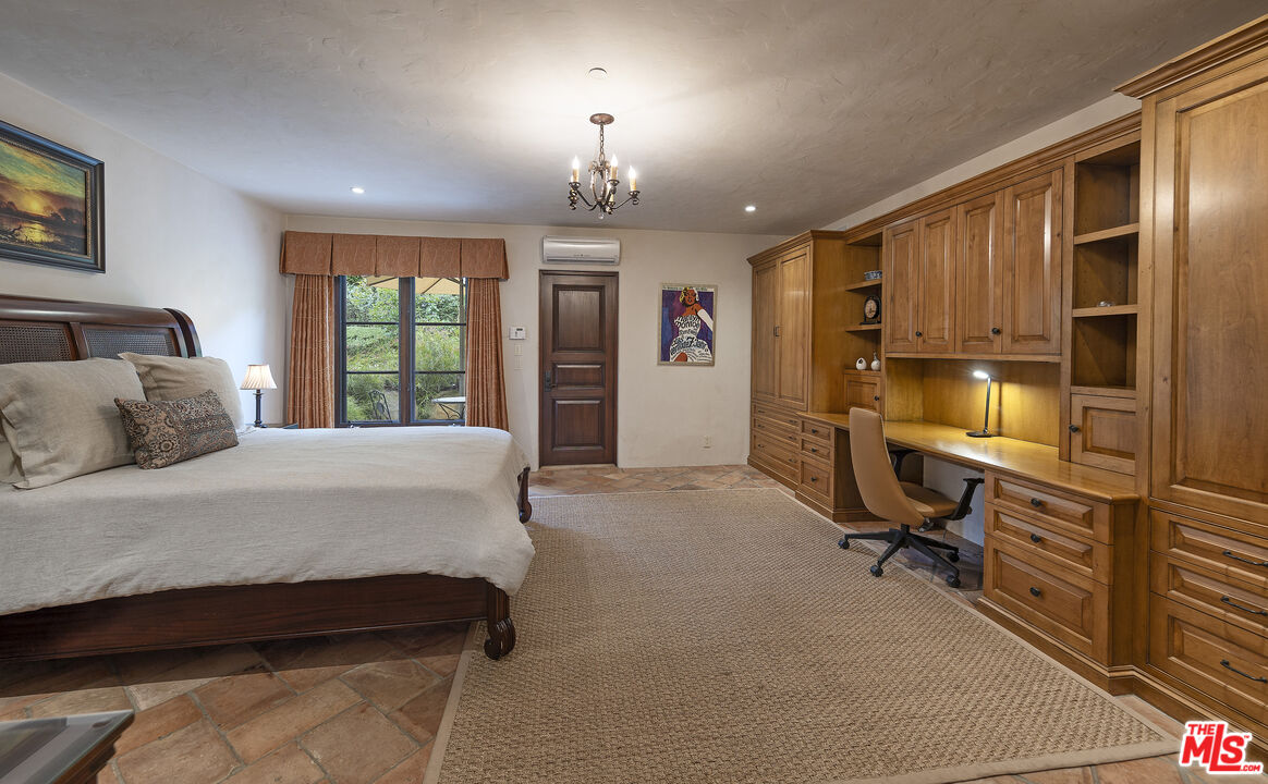 1946 East Valley Road Montecito, CA 93108 - Photo 14 of 21 Gallery Image 14