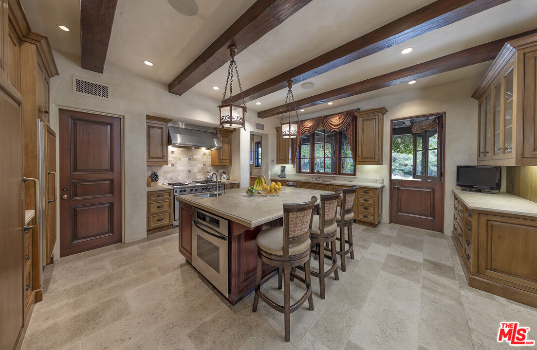 1946 East Valley Road Montecito, CA 93108 - Photo 5 of 21 Gallery Image 5