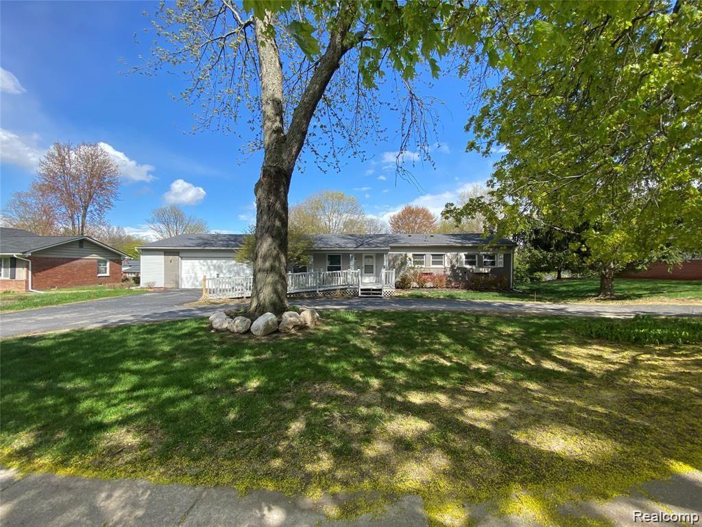 28932 Farmington Road Farmington, MI 48334 - Photo 1 of 19 Gallery Image 1