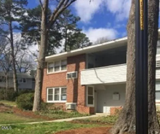$1,250 | 833 Daniels Street, Unit A, Raleigh, NC 27605