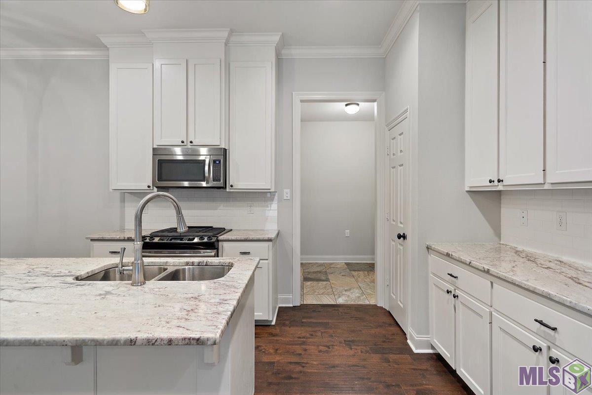7845 Valencia Court Baton Rouge, LA 70820 - Photo 8 of 28 Gallery Image 8