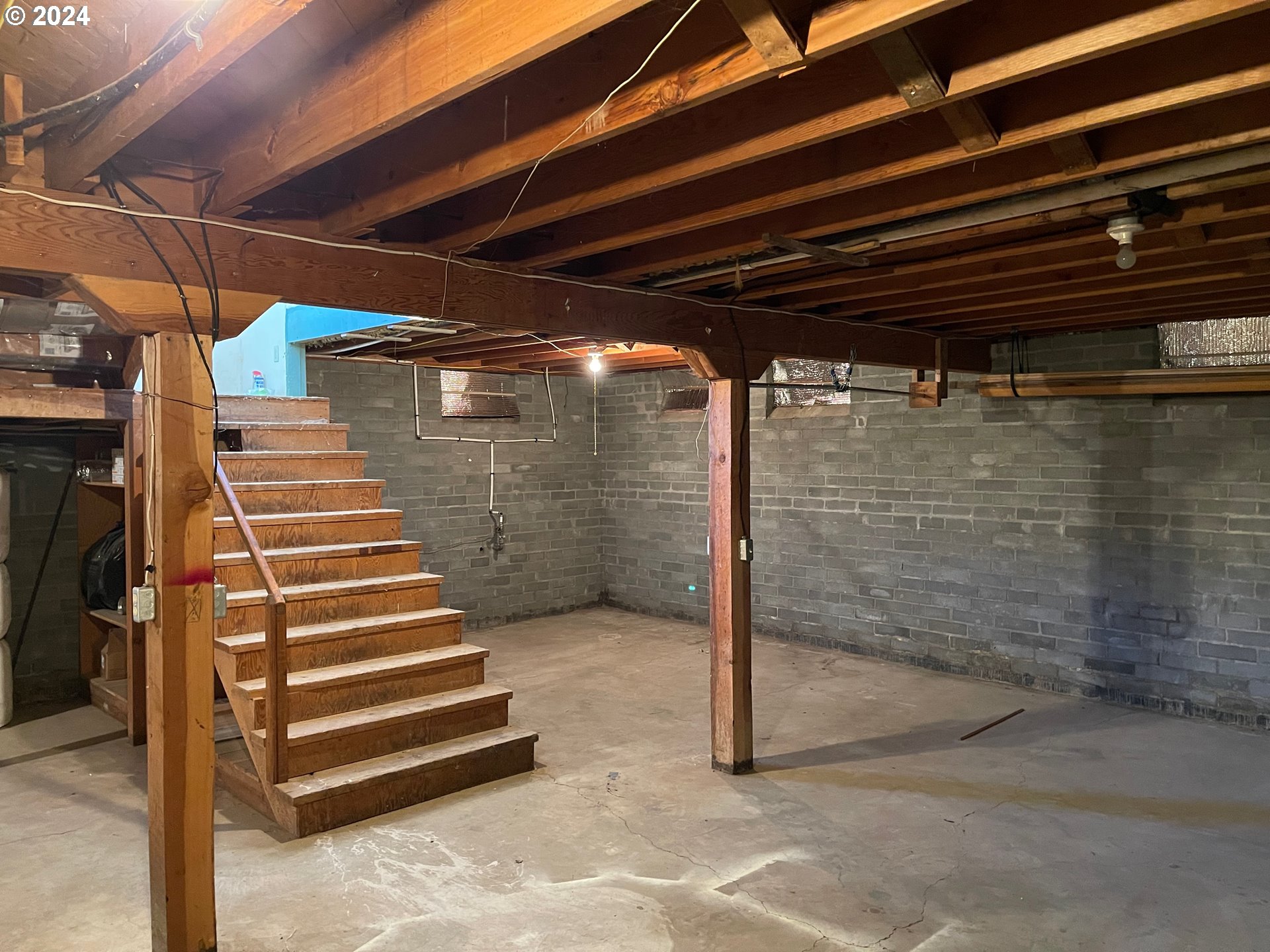 242 Van Hoy Road Goldendale, WA 98620 - Photo 24 of 44 a view of entryway