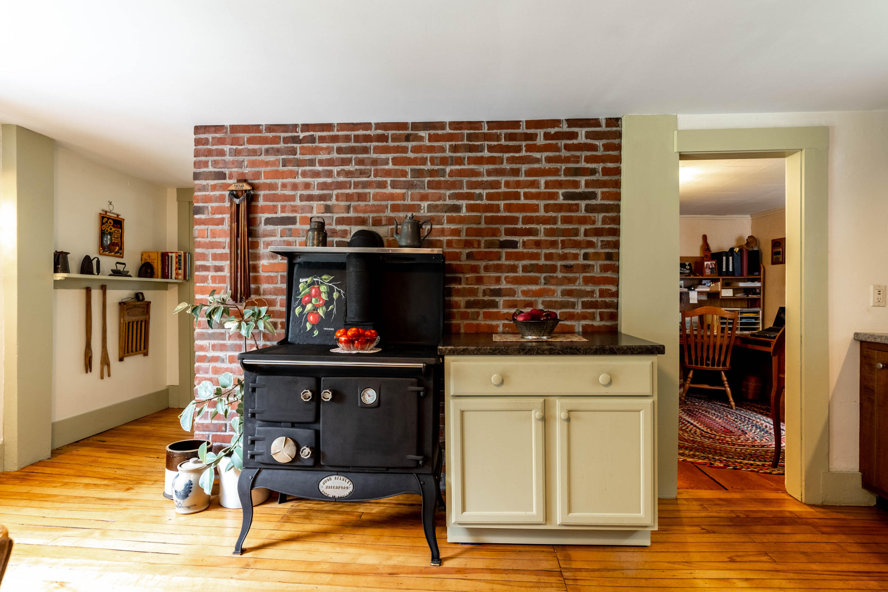 105 Tuttle Road Cumberland Center, ME 04021 - Photo 20 of 51 105 Tuttle Rd-Kitchen