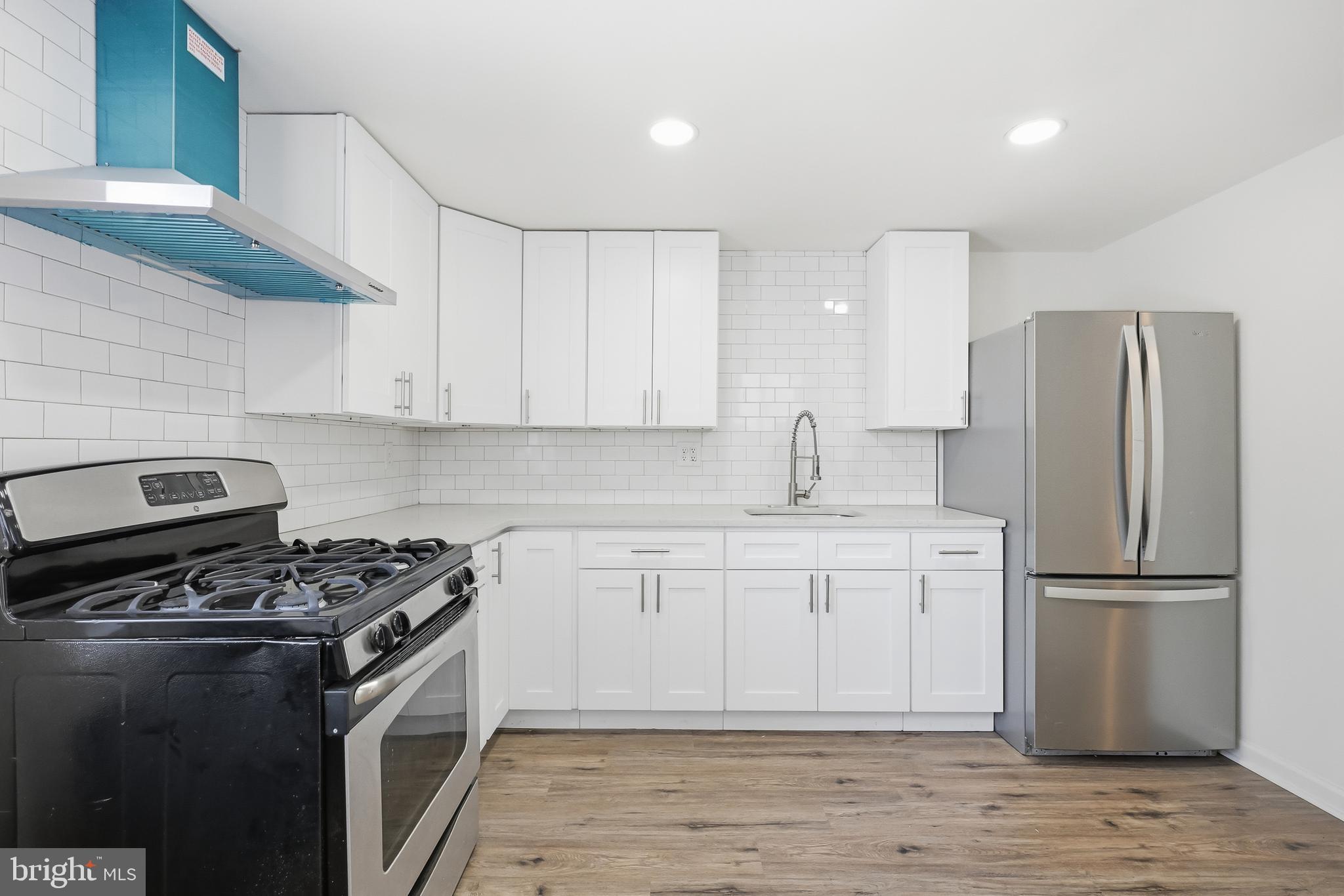 24 Maple Terrace Clifton Heights, PA 19018 - Photo 2 of 22