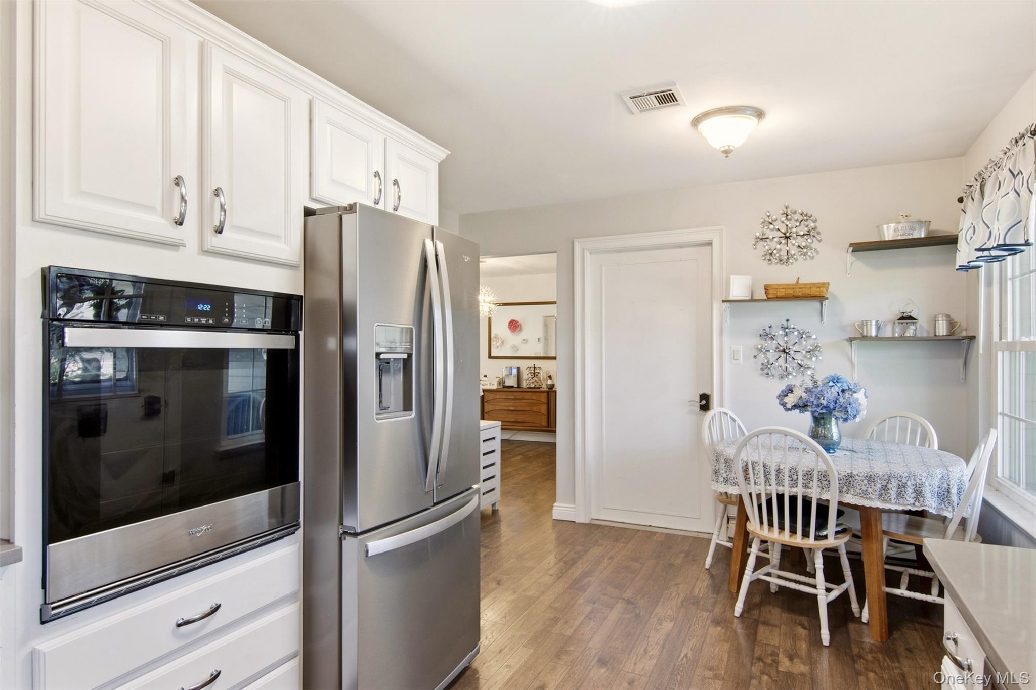 299 Cardiff Court, Unit B Ridge, NY 11961 - Photo 24 of 37 Gallery Image 24