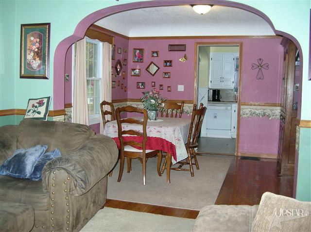 934 Nuttman Avenue Decatur, IN 46733 - Photo 4 of 15