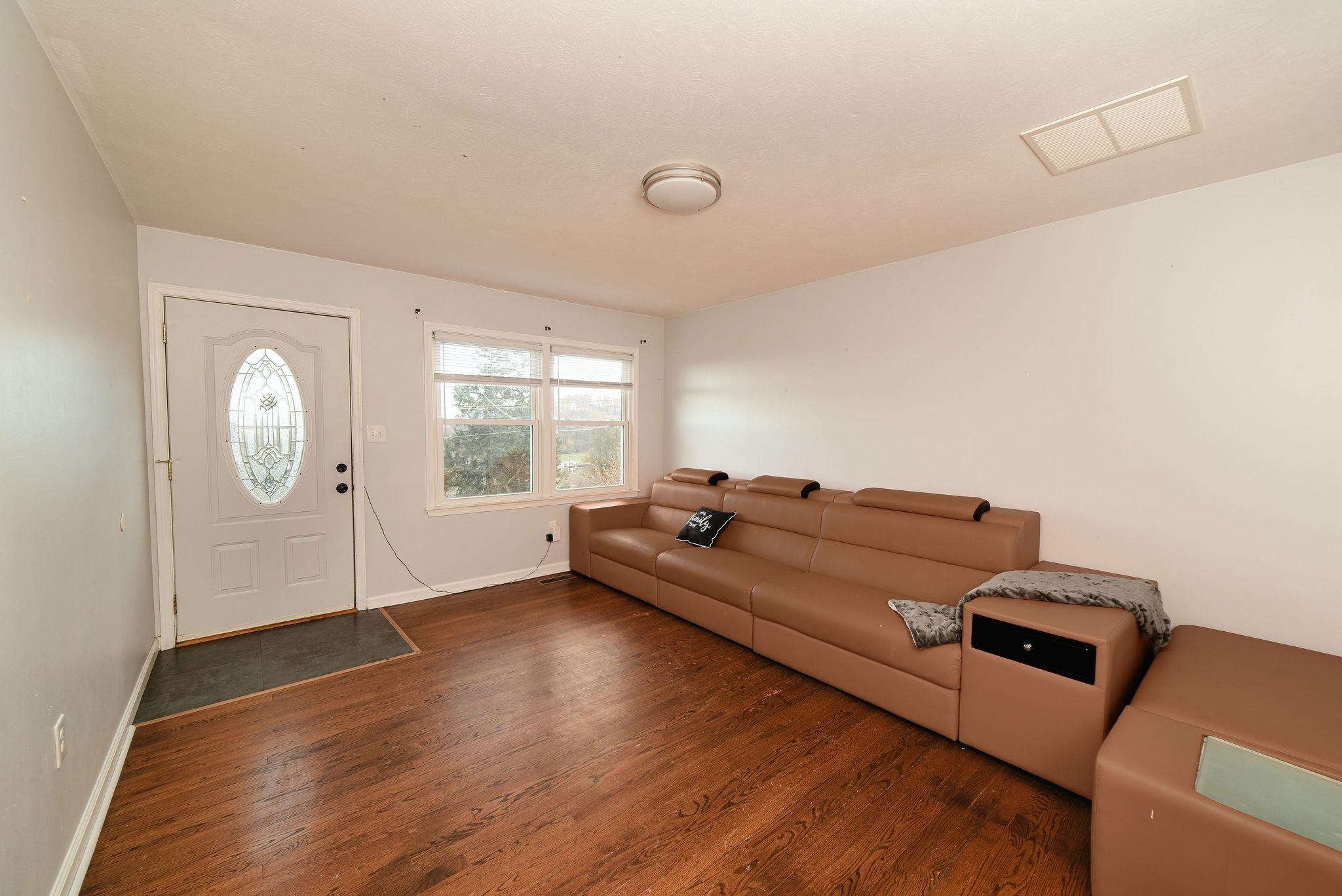 51 Orchard Road Staunton, VA 24401 - Photo 5 of 47 Gallery Image 5
