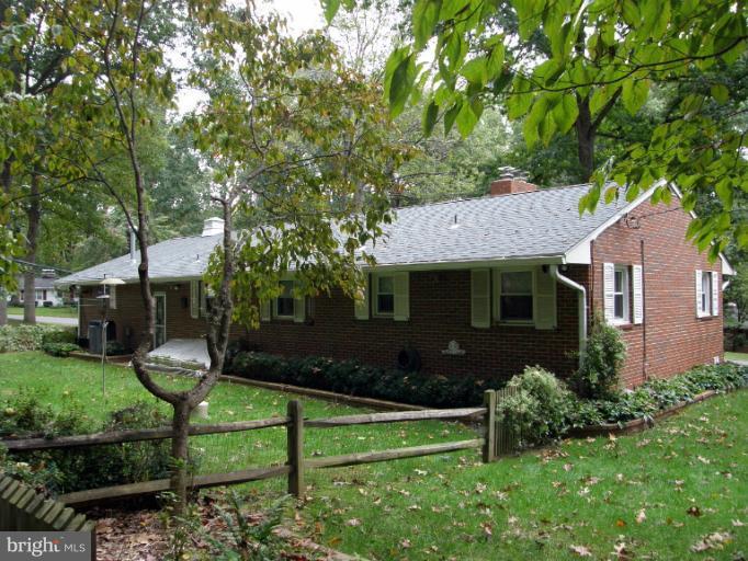 9725 Riverside Circle Ellicott City, MD 21042 - Photo 12 of 24 Exterior (Rear)