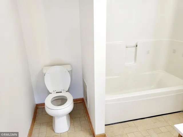 $279,900 | 4980 Garland Court North, Unit G, Plymouth, MN 55446