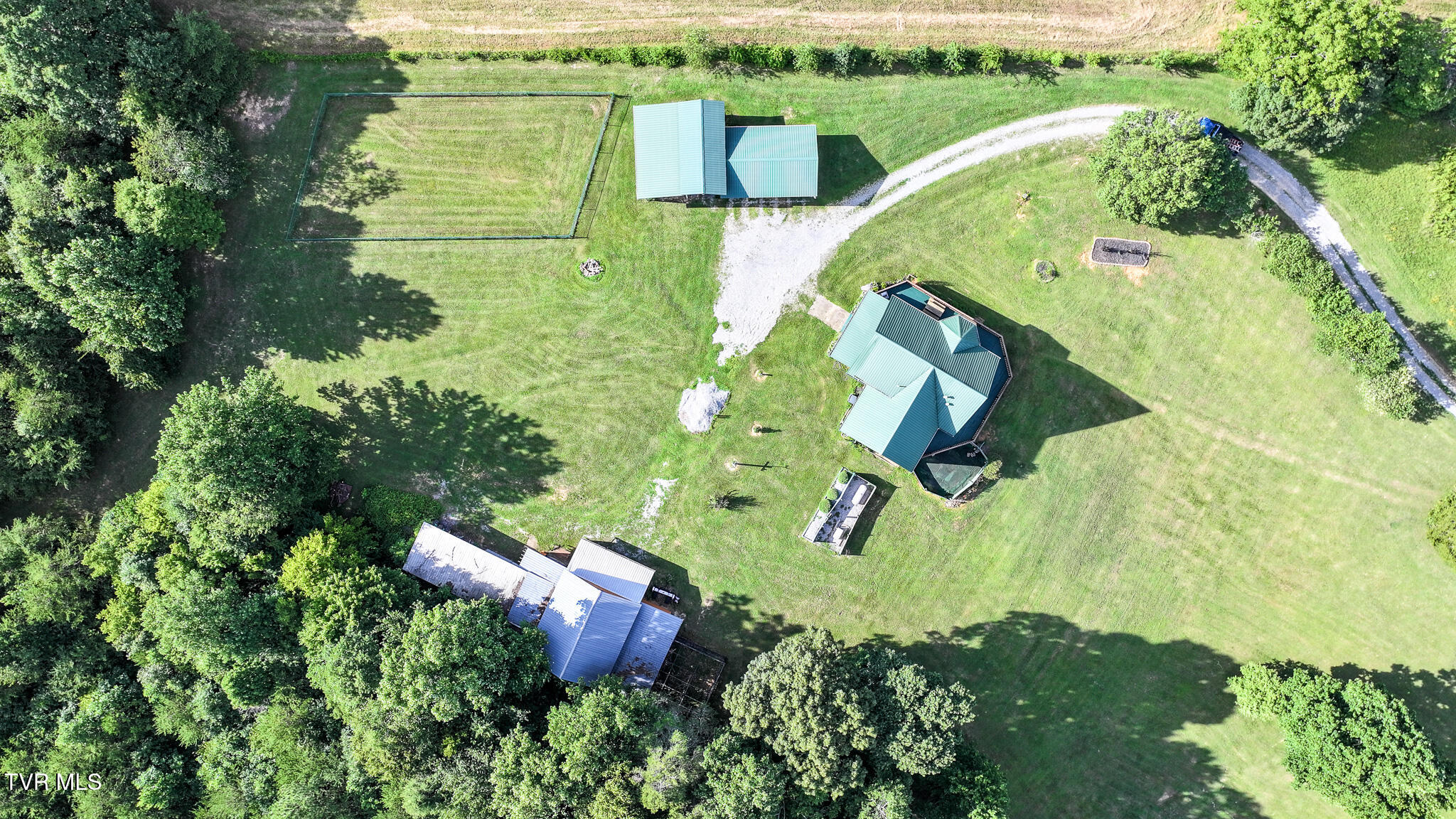 1600 Red Hill Road Greeneville, TN 37743 - Photo 72 of 73 Johnson roof tops DJI_20260630032758_026