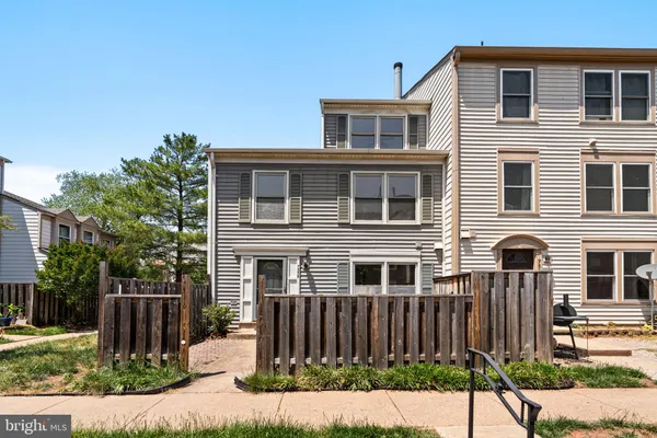 $384,900 | 7559 Belle Grae Drive, Manassas, VA 20109