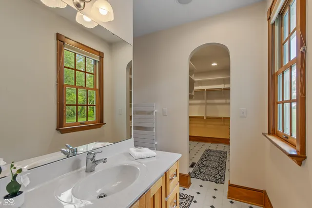 $2,400,000 | 3917 North 525 West, Boggstown, IN 46110