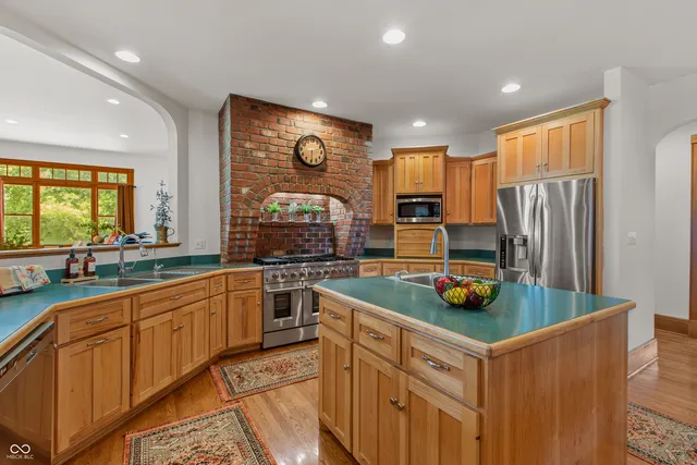 $2,400,000 | 3917 North 525 West, Boggstown, IN 46110