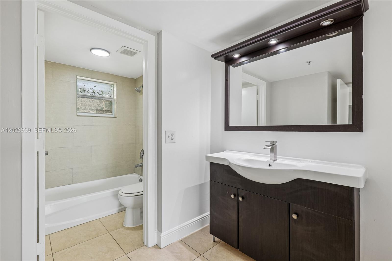 4147 Stirling Road, Unit 504 Dania Beach, FL 33314 - Photo 14 of 18