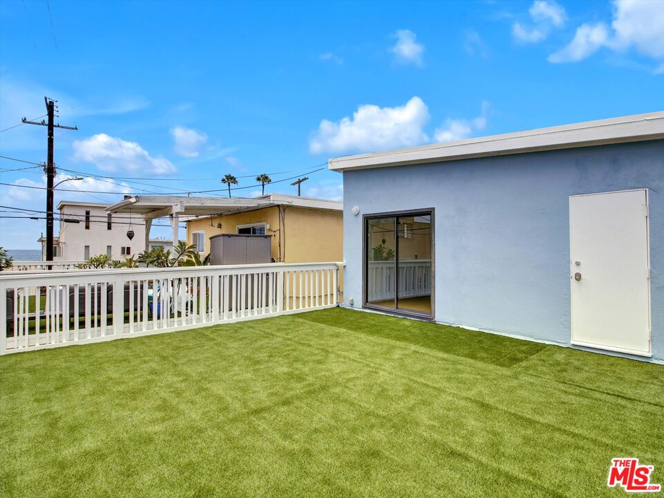 104 Sunridge Street Playa del Rey, CA 90293 - Photo 26 of 61 Gallery Image 26