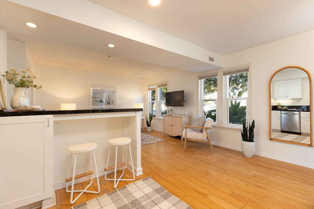 635 Elm Avenue, Unit 1 Carpinteria, CA 93013 - Photo 8 of 36 635Elm_0160-Edit