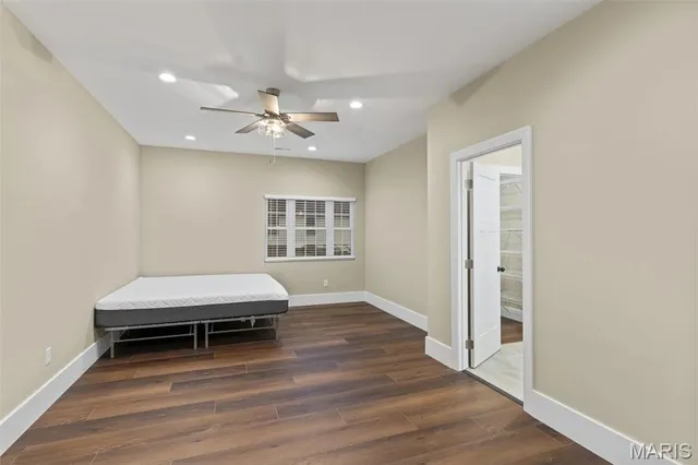 $3,250 | 5424 Delmar Boulevard, St. Louis, MO 63112