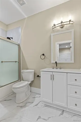 $3,250 | 5424 Delmar Boulevard, St. Louis, MO 63112