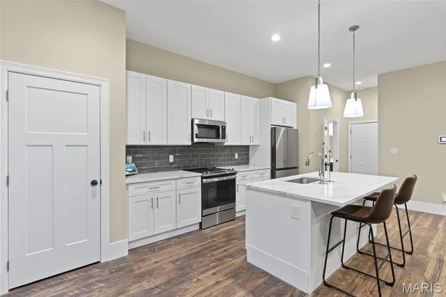 $3,250 | 5424 Delmar Boulevard, St. Louis, MO 63112