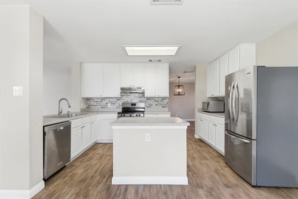 $2,400 | 1715 Ruthie Run, Cedar Park, TX 78613