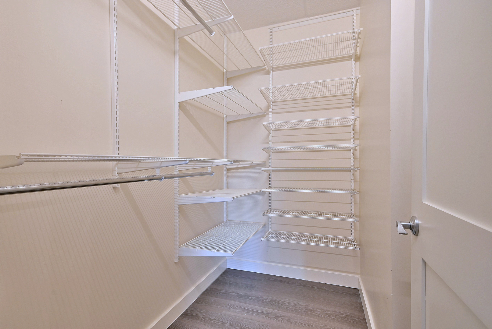 210 North Addison Avenue, Unit 303 Elmhurst, IL 60126 - Photo 11 of 20 a view of walk in closet