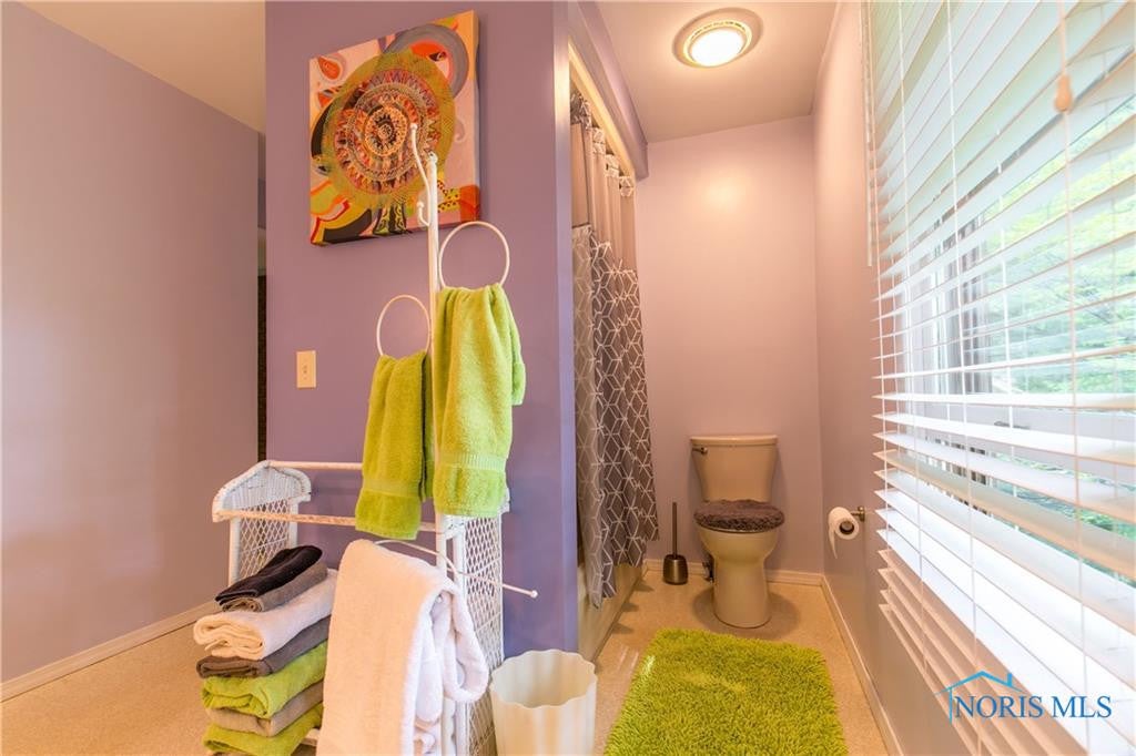 1633 Fallbrook Road Toledo, OH 43614 - Photo 26 of 36 Photo 26