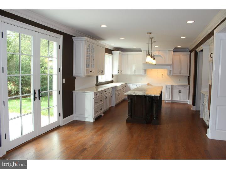 1005 Derwydd Lane Berwyn, PA 19312 - Photo 5 of 25