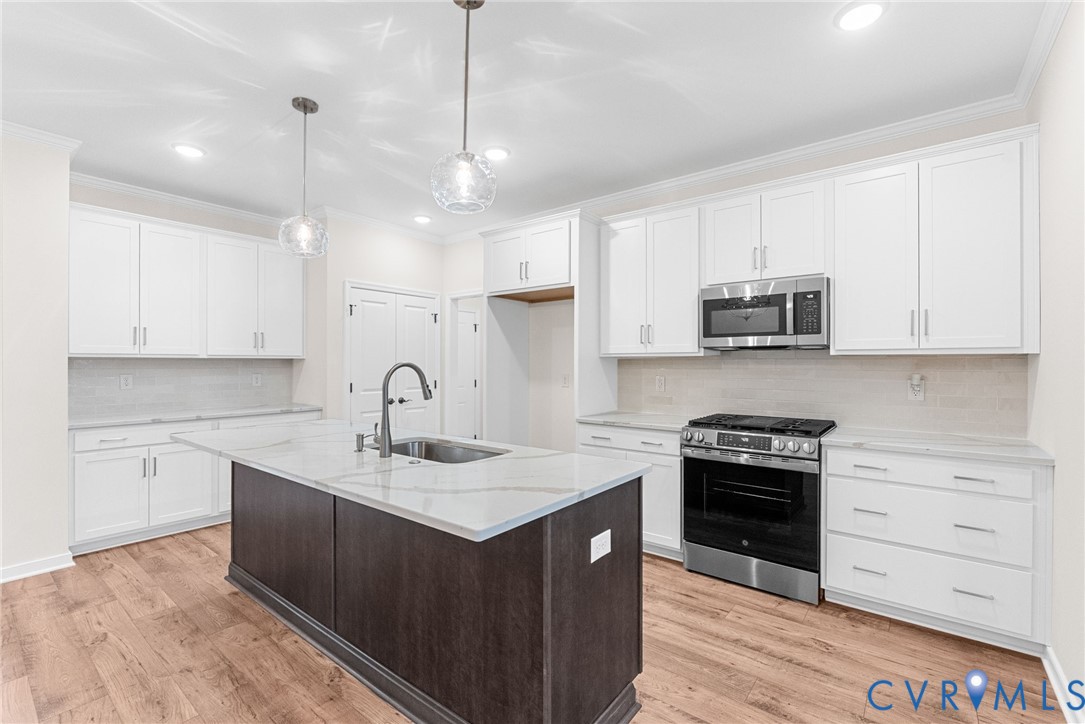 6715 Mayland Ridge Lane Moseley, VA 23120 - Photo 11 of 33